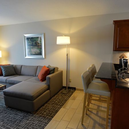 Holiday Inn Hotel & Suites Minneapolis-Lakeville By Ihg Exterior photo