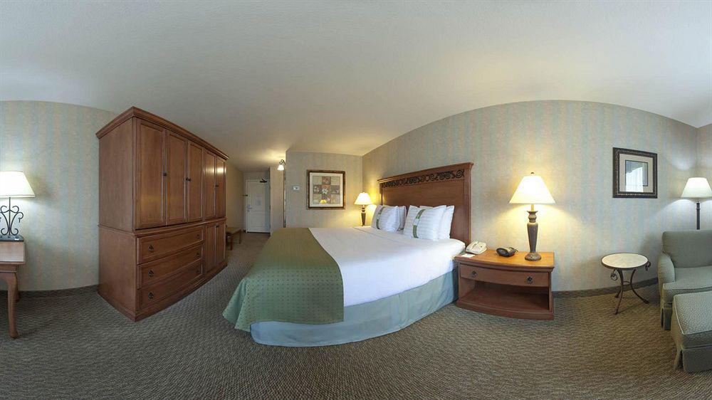 Holiday Inn Hotel & Suites Minneapolis-Lakeville By Ihg Exterior photo
