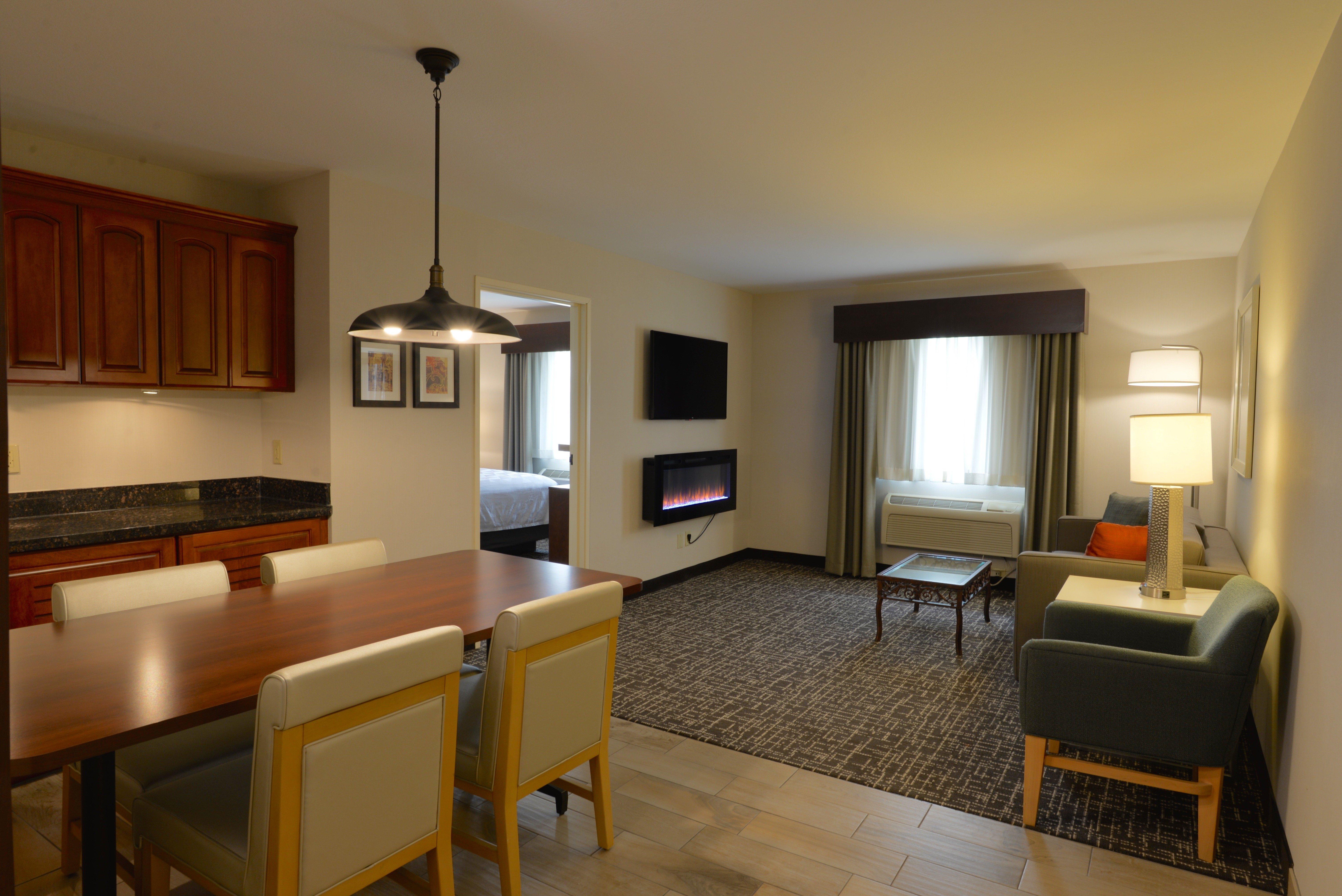 Holiday Inn Hotel & Suites Minneapolis-Lakeville By Ihg Exterior photo
