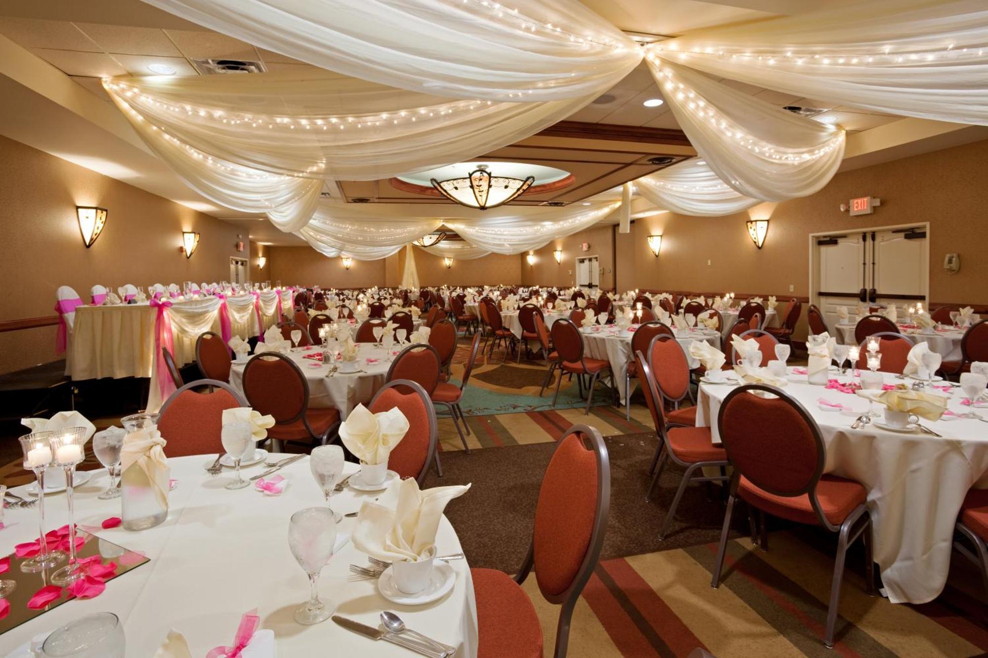 Holiday Inn Hotel & Suites Minneapolis-Lakeville By Ihg Exterior photo